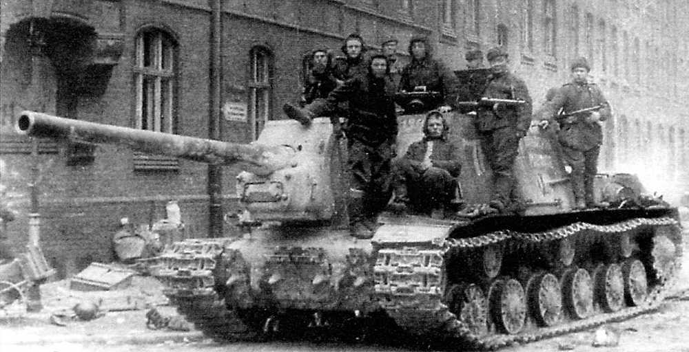 ISU-122, Gdańsk, Poland, 1944