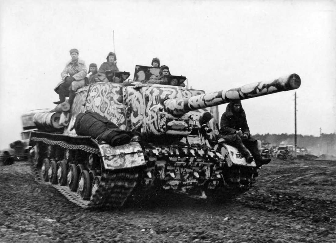 ISU-122 of the winter camouflage | Aircraft of World War II ...