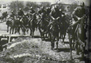 Italian calvary gearing for an attack in Soviet Union