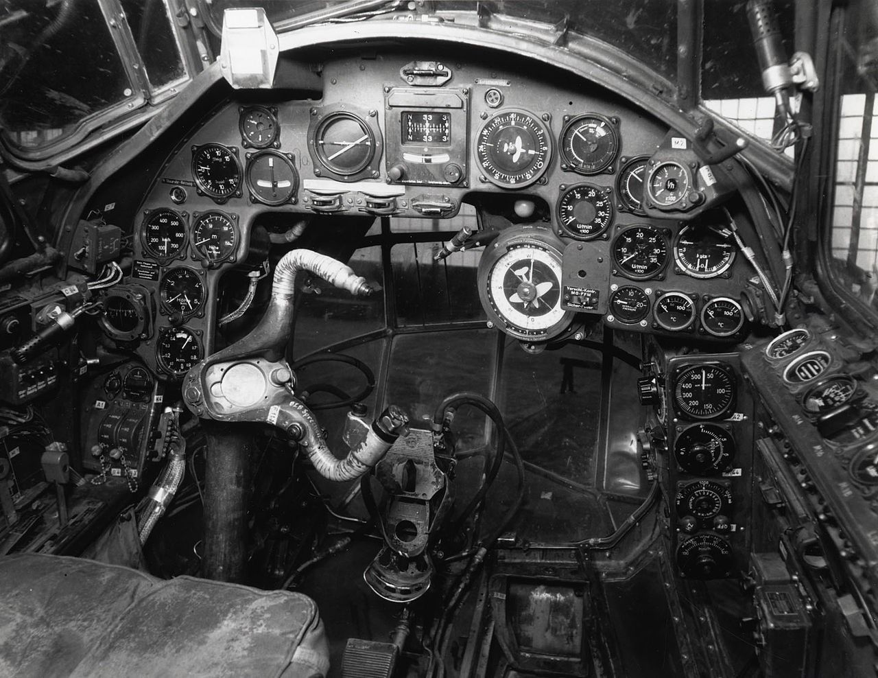 junker-ju-88d_cockpit