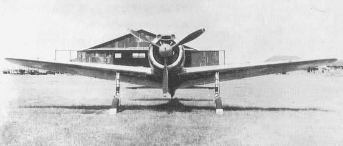 Ki-43-IIa Early Outside a Hangar