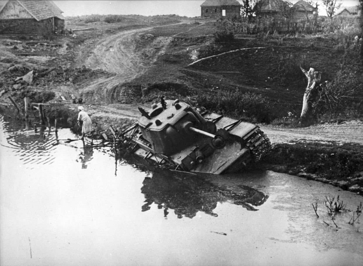 KV-1 heavy tank damaged near Orel , 1941