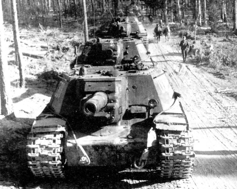 KV-14, the SU-152  predecessor still in use, 1944