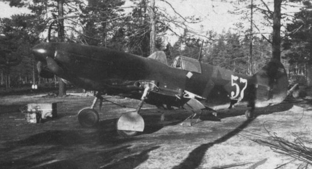 LaGG-3 35 serie,  "White 57"',  524 IAP, 1942 (3)