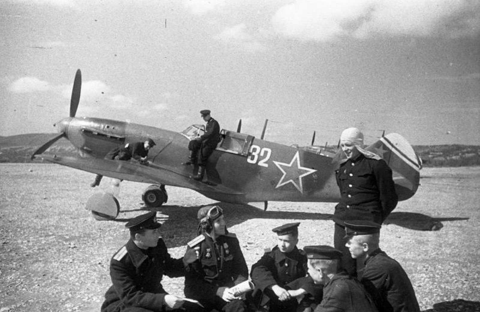 LaGG-3 "White 32", 9 IAP, Black Sea Fleet, 1944