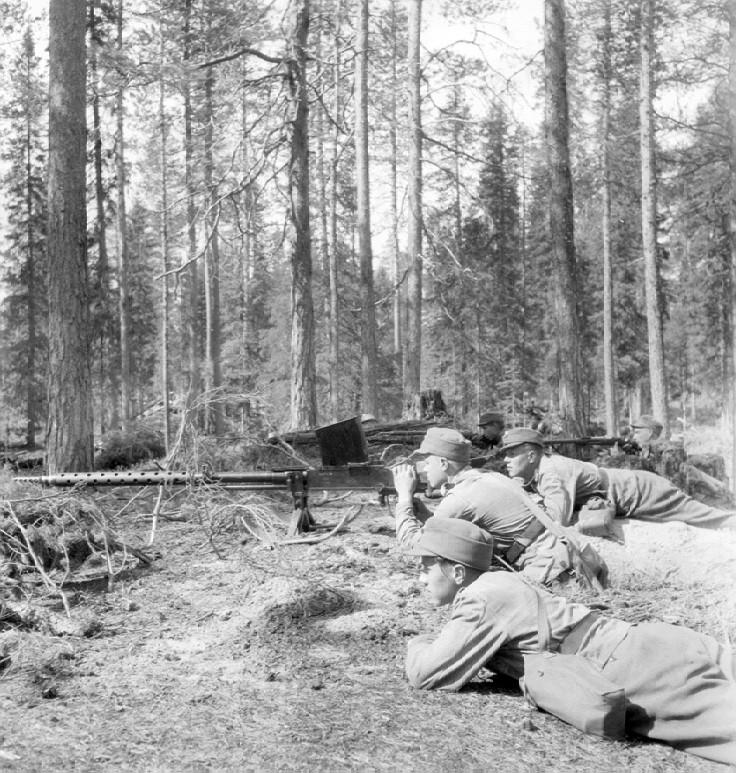 Lahti L-39 20 mm Anti-Tank rifle in action