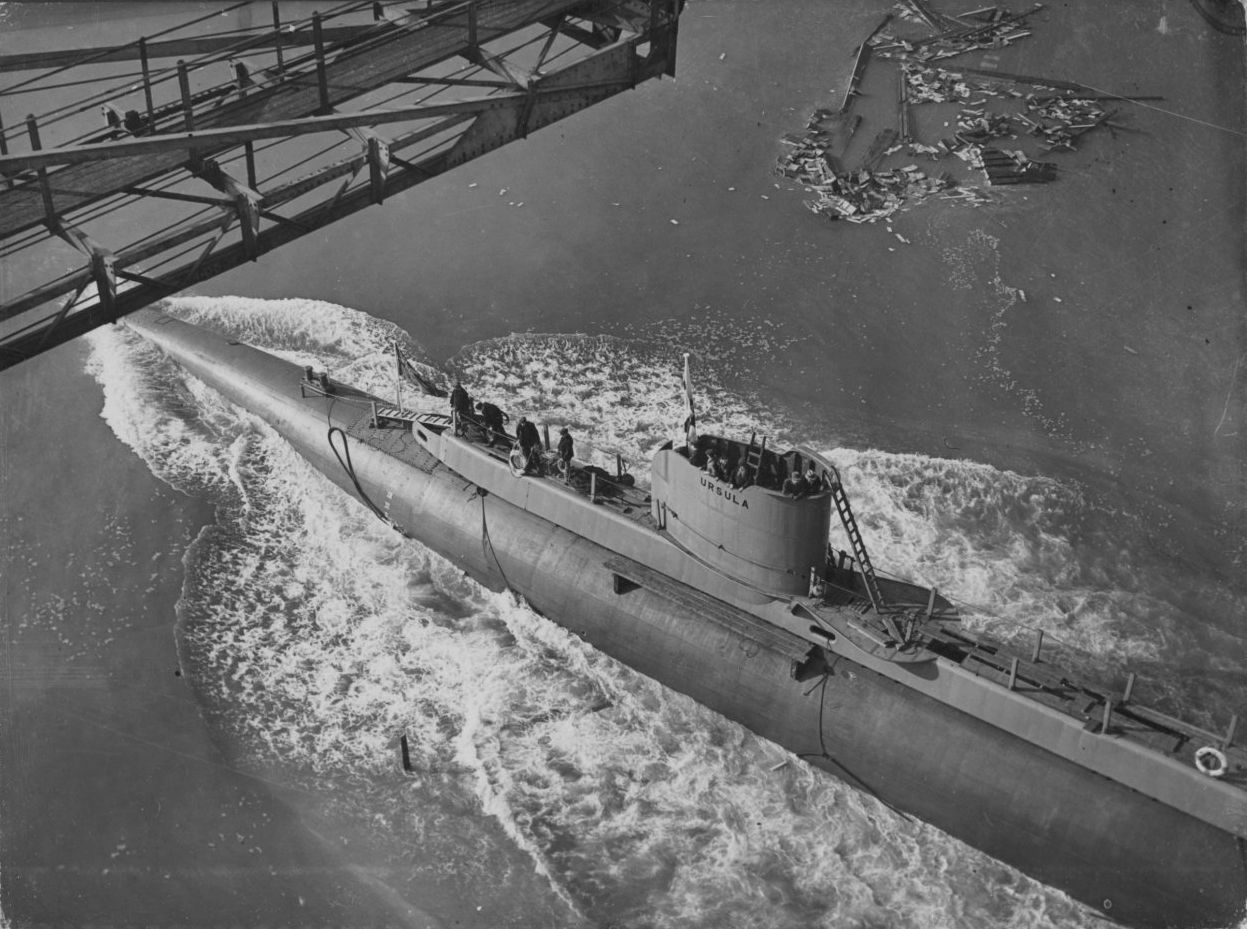 Launching of HMS Ursula, 1938