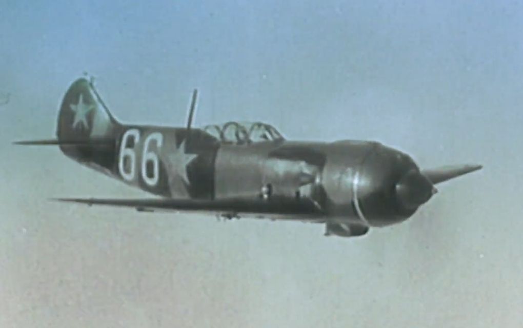 Lavochkin La-5F "White 66" (2)