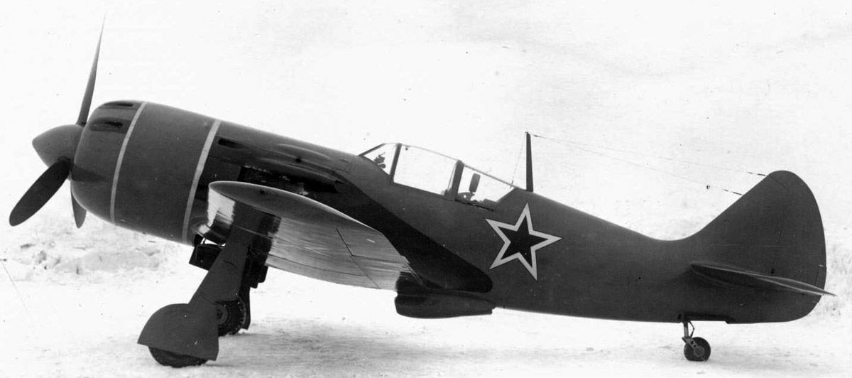 Lavochkin La-9 prototype "aircraft 130" (1)