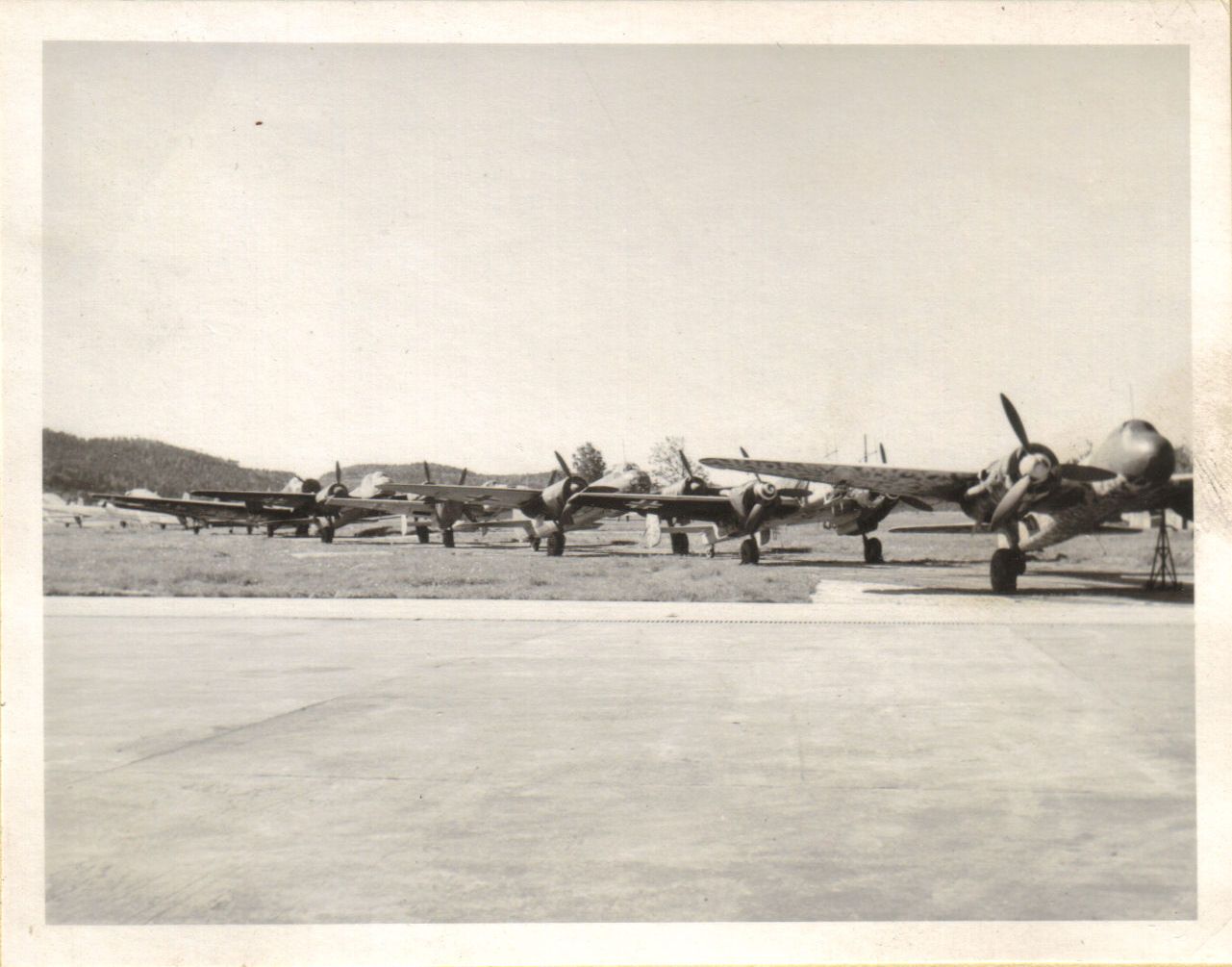 line_up--Ju_52_Ju_88_Bf_110_og_ju_88_1944