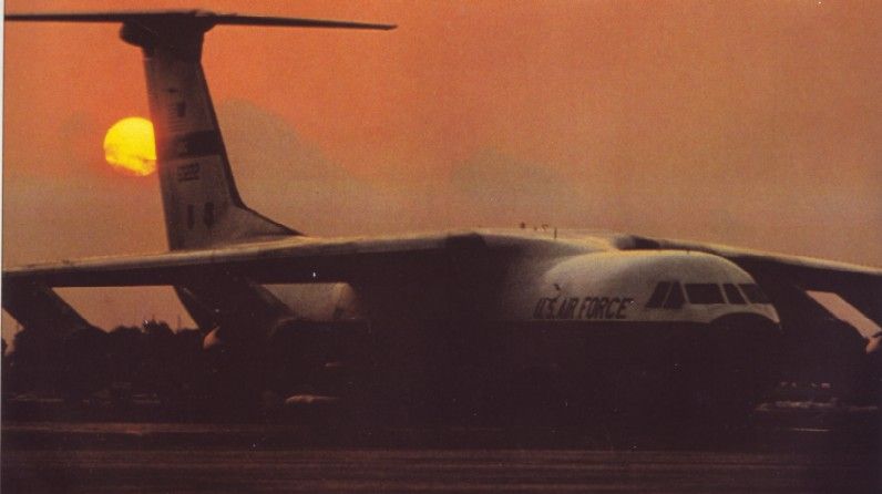 Lockheed C-141A  Starlifter