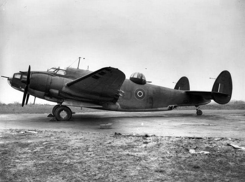 Lockheed Ventura Mk.II  s/n. AE939, code SB-C, no. 464 Squadron RAAF