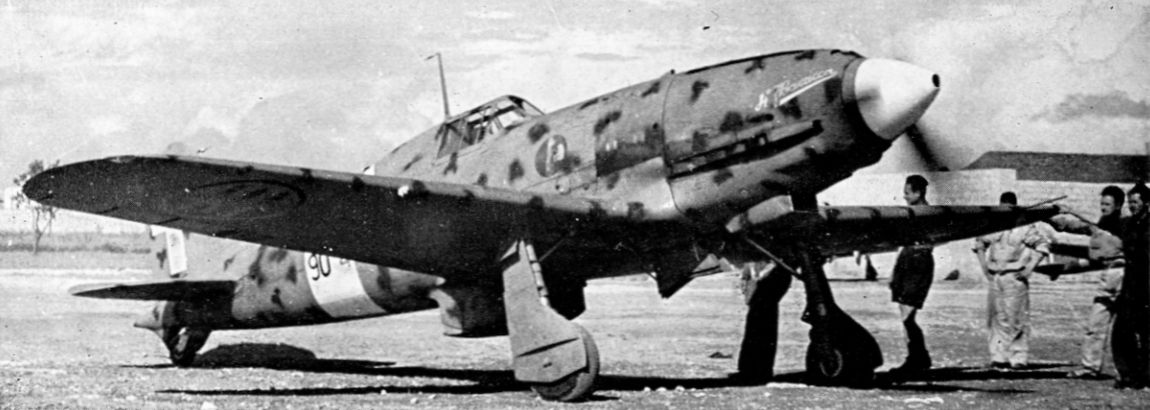 Macchi MC.202 Folgore, 4° Stormo, 10° Gruppo, 90° Squadriglia, no.90-4, Libya 1942 (2)