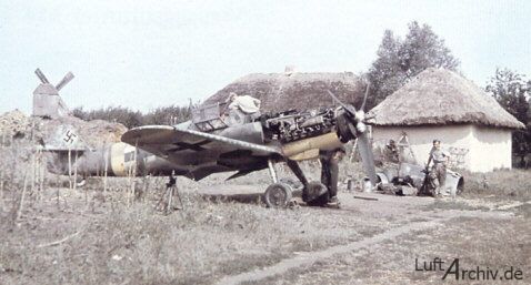 Me-109 being overhauled