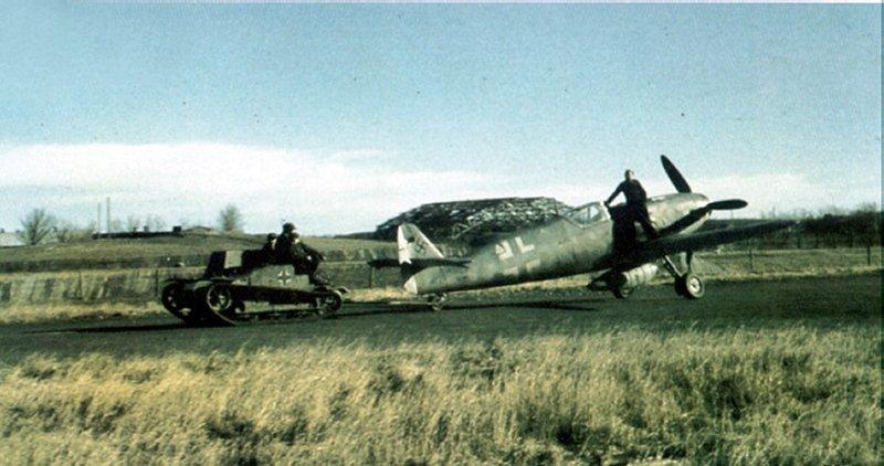 Me-109 being towed