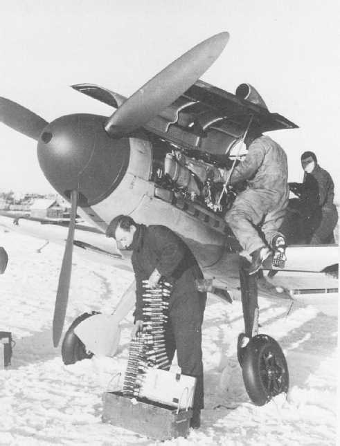 Me-109-F2 loadin out...