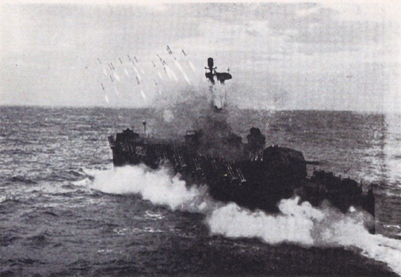Medium Landing Ship (Rocket) | Aircraft of World War II - WW2Aircraft ...