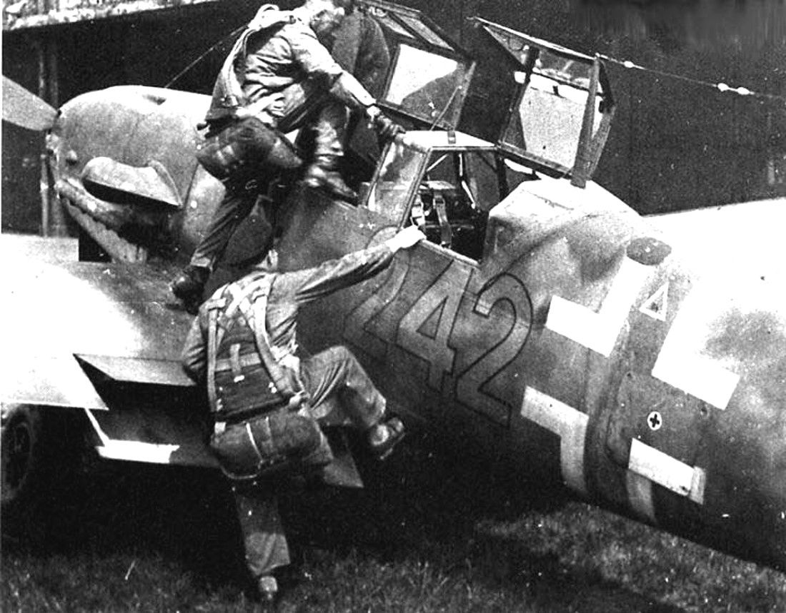 Messerschmitt Me-109G12 III-JG105 Red 96 2 Seat Trainer 1944