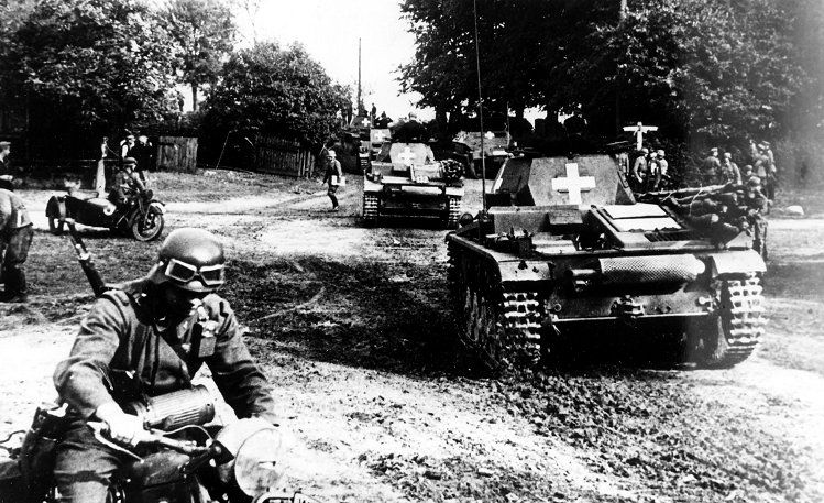 Mk 2 panzers move in to Poland