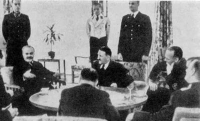 Molotov talks with Hitler in Berlin, November 1940.