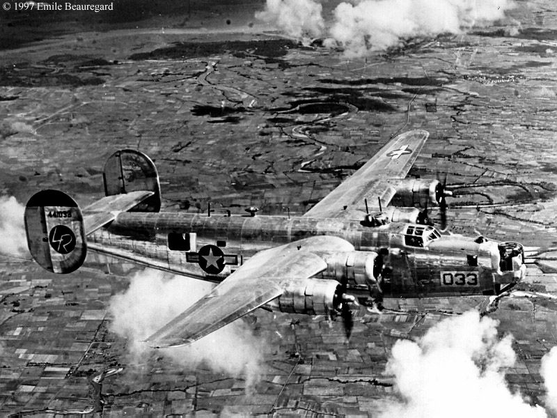 Nice shot of an inflight B-24