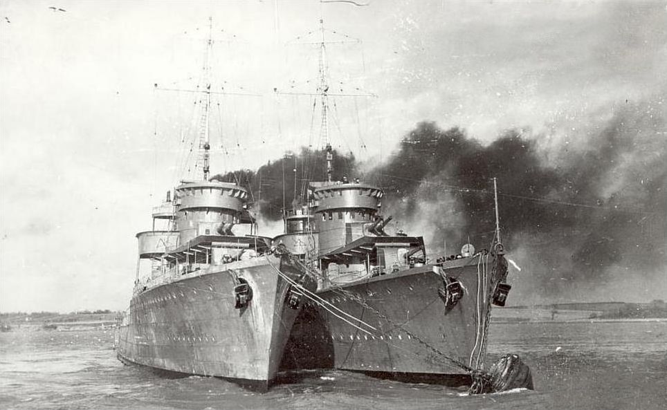 ORP Błyskawica and ORP Grom, Harwich, Great Britain, 1939/1940 (4)