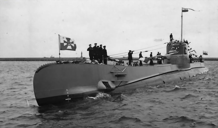 ORP Orzeł coming the Gdynia harbour, 1939