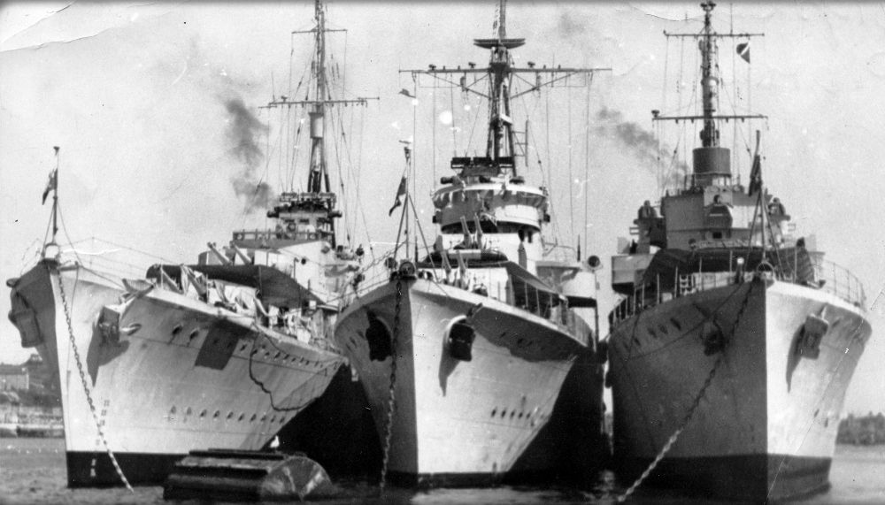 ORP Piorun, ORP Błyskawica and ORP Garland at the end of war