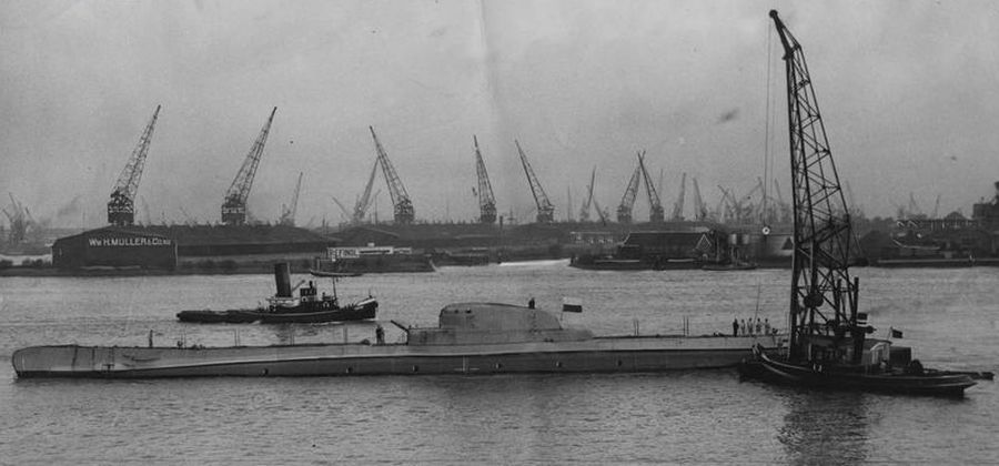 ORP Sęp after her launching in  1938