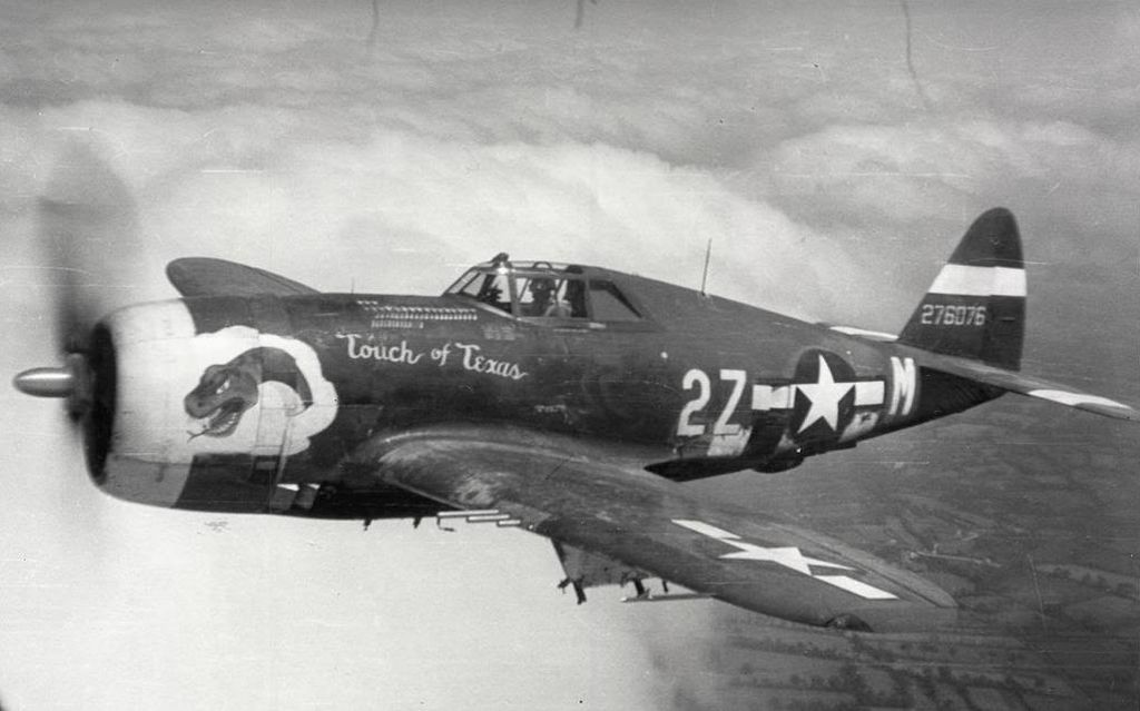 P-47D-16-RE "Touch Of Texas", 510FS, 405FG,  Lt Mohrles,  1944