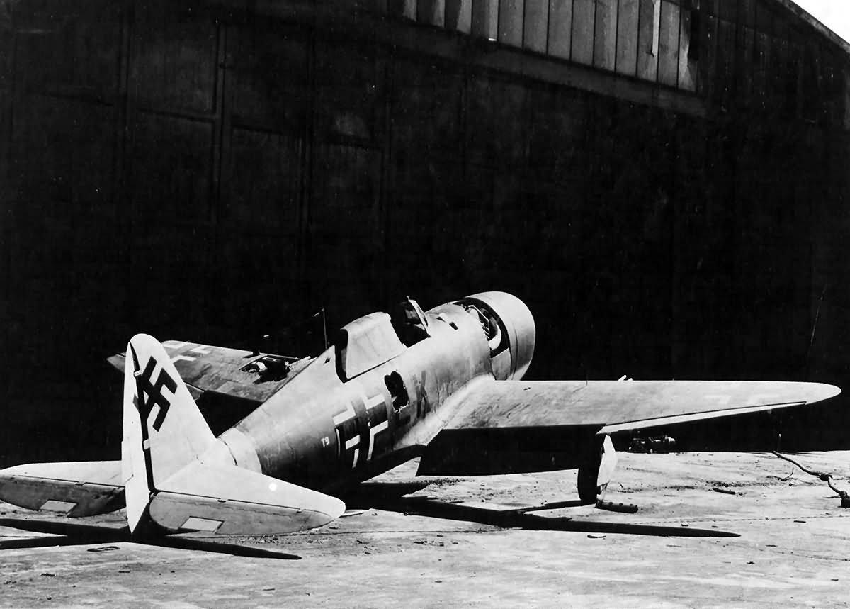 P-47D Serial 42-75971 T9+LK, Germany , 1945