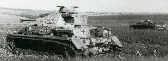 Panzer 4 and Stug outside Stalingrad