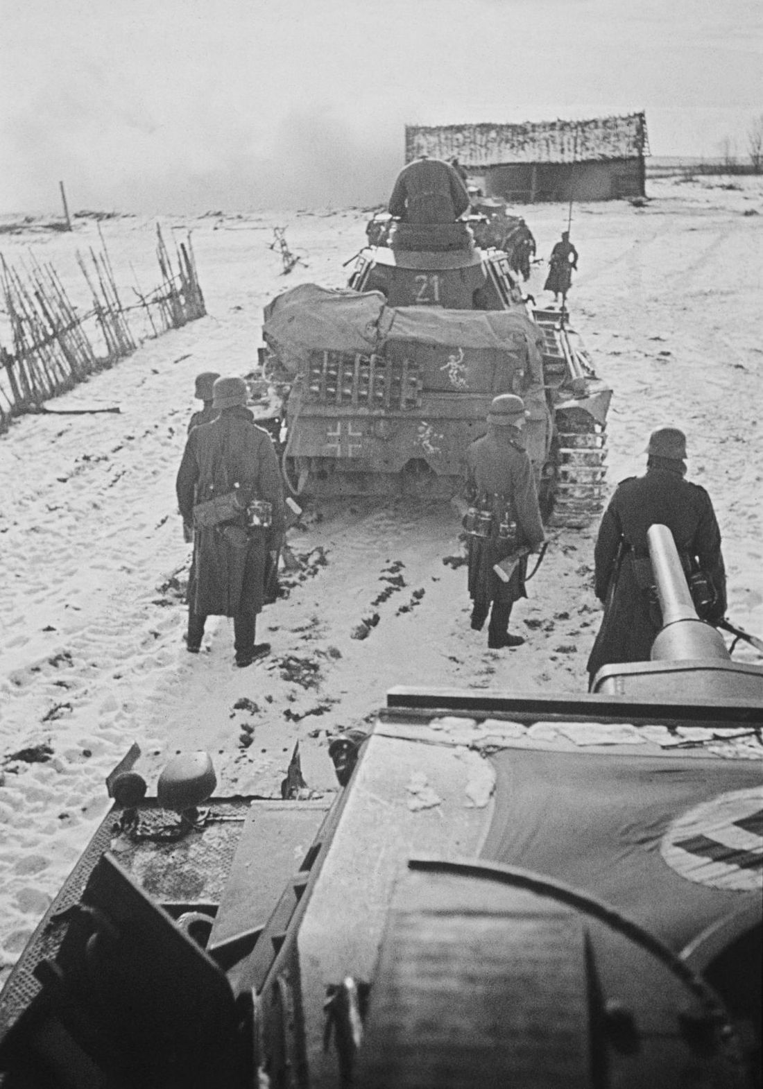 Panzer IIIs of the 11th Panzer Division near Volokolomsk ,1941
