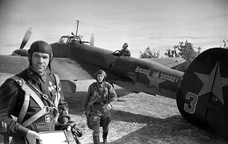 Petlyakov Pe-2 of the VVS, 1942