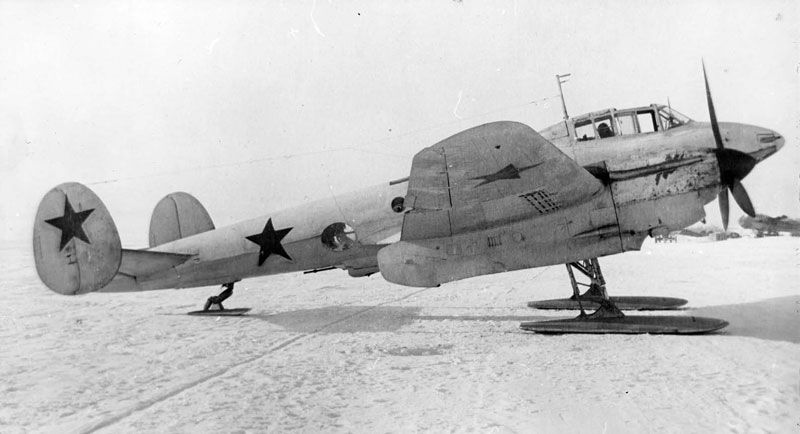 Petlyakov Pe-2М-105R on skis