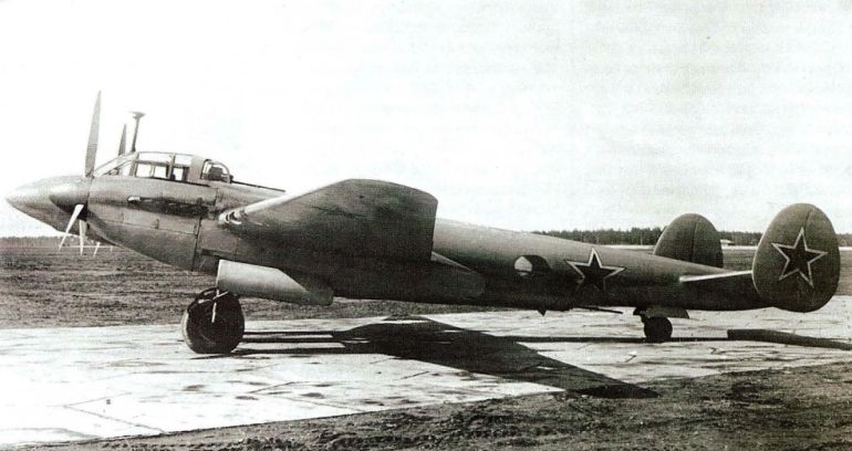 Petlyakov Pe-2M prototype, 1945
