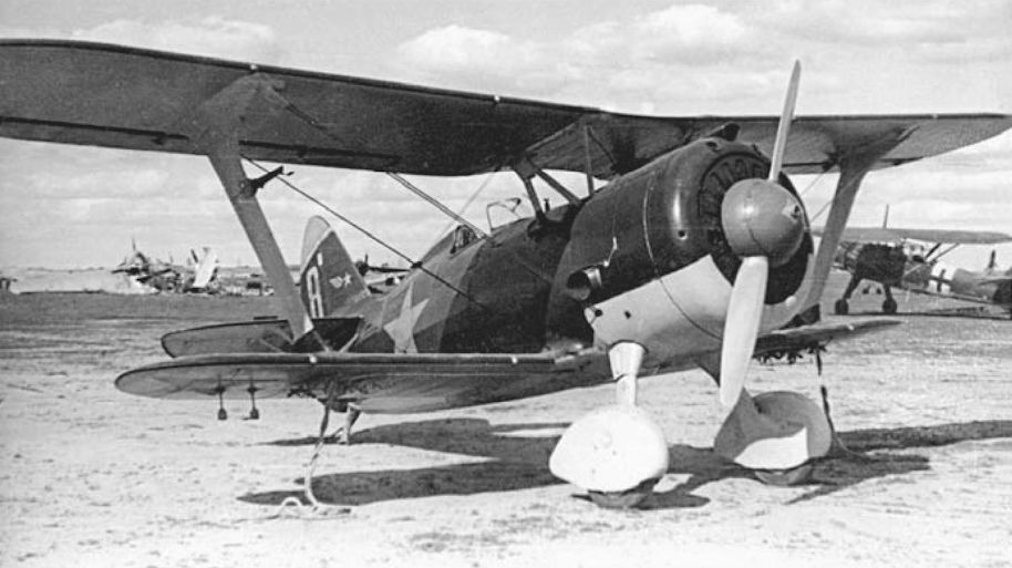 Polikarpov I-15bis, captured 1941 | Aircraft of World War II ...