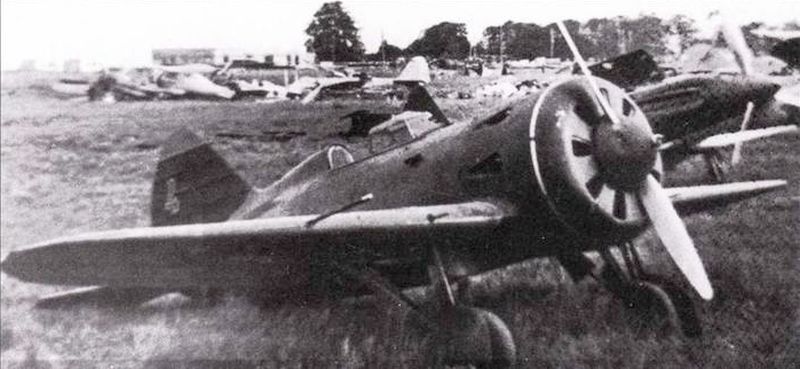 Polikarpov I-16 type 5 " Red 4"
