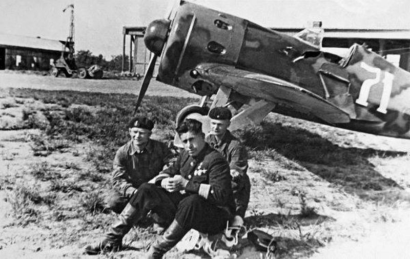 Polikarpov I-16 "White 71"