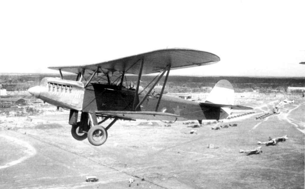 Polikarpov R-5 in flight