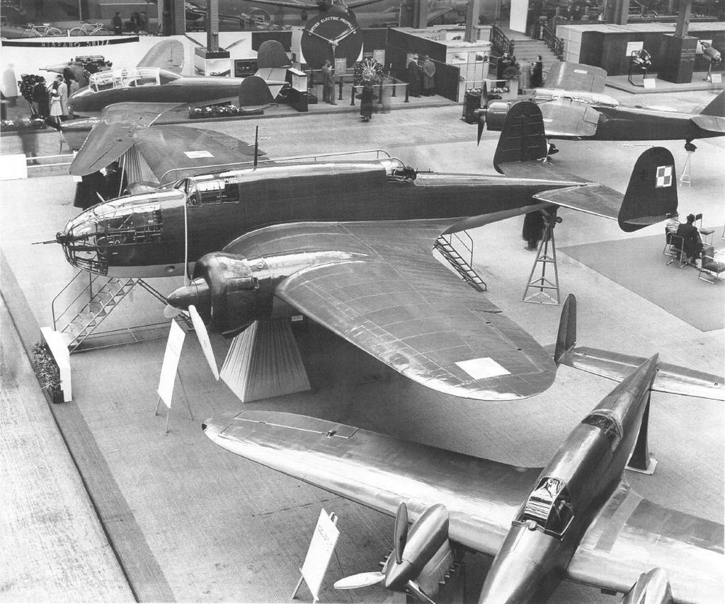 PZL-37 Łoś, PZL-33 Wyżeł and PZL-38 Wilk, the Expo exibition, Paris 1938 (1)