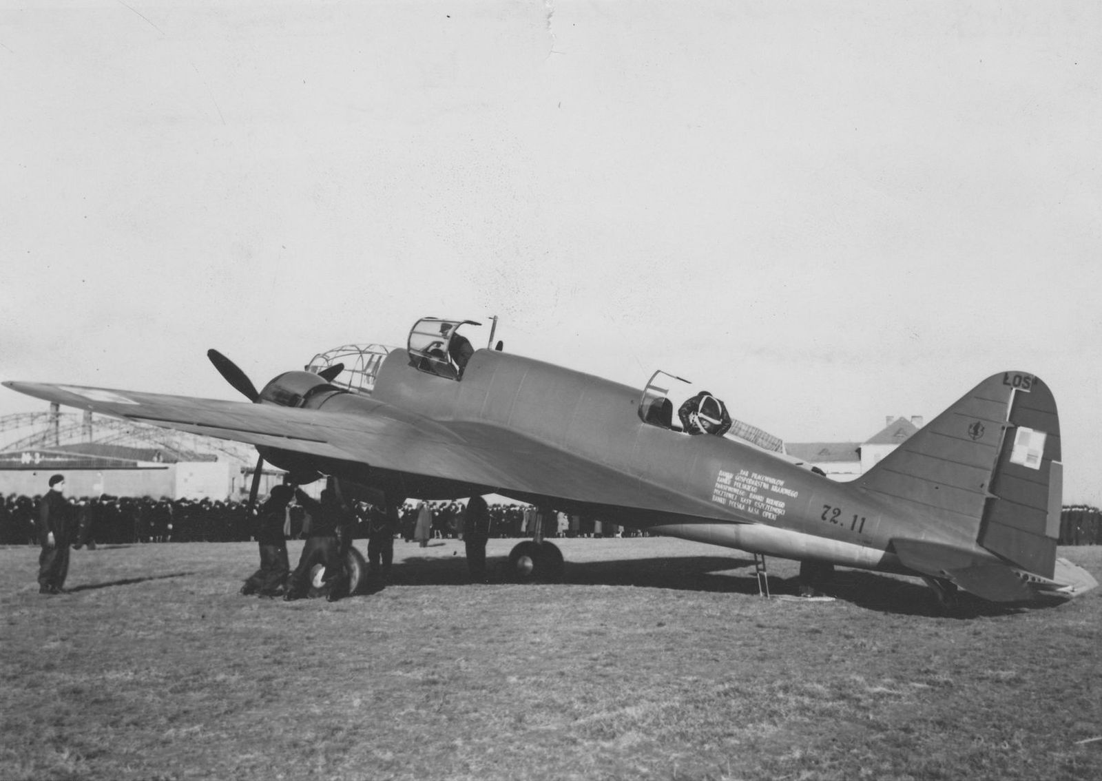 PZL 37A Łoś  no. 72.11 (1)