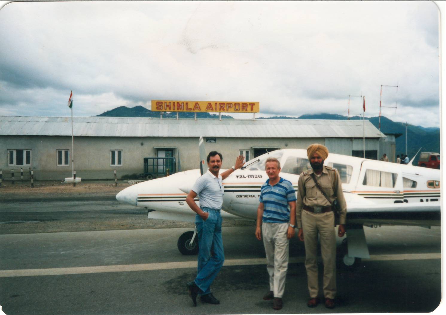 PZL M-20 Mewa- flight from Poland to India in 1989