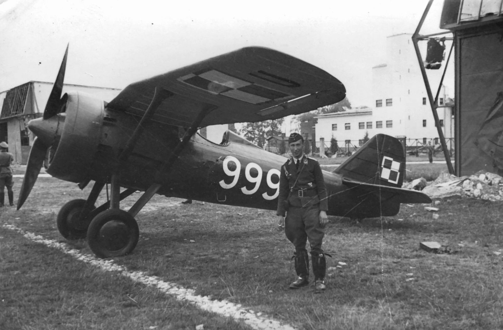 PZL P-7a "White  999", serial 6.11, the code letter " black U", Dęblin airfield, 1939 (1)