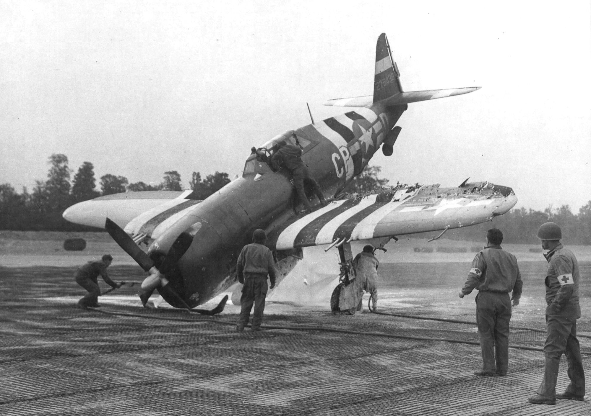 Republic_P-47_Thunderbolt1