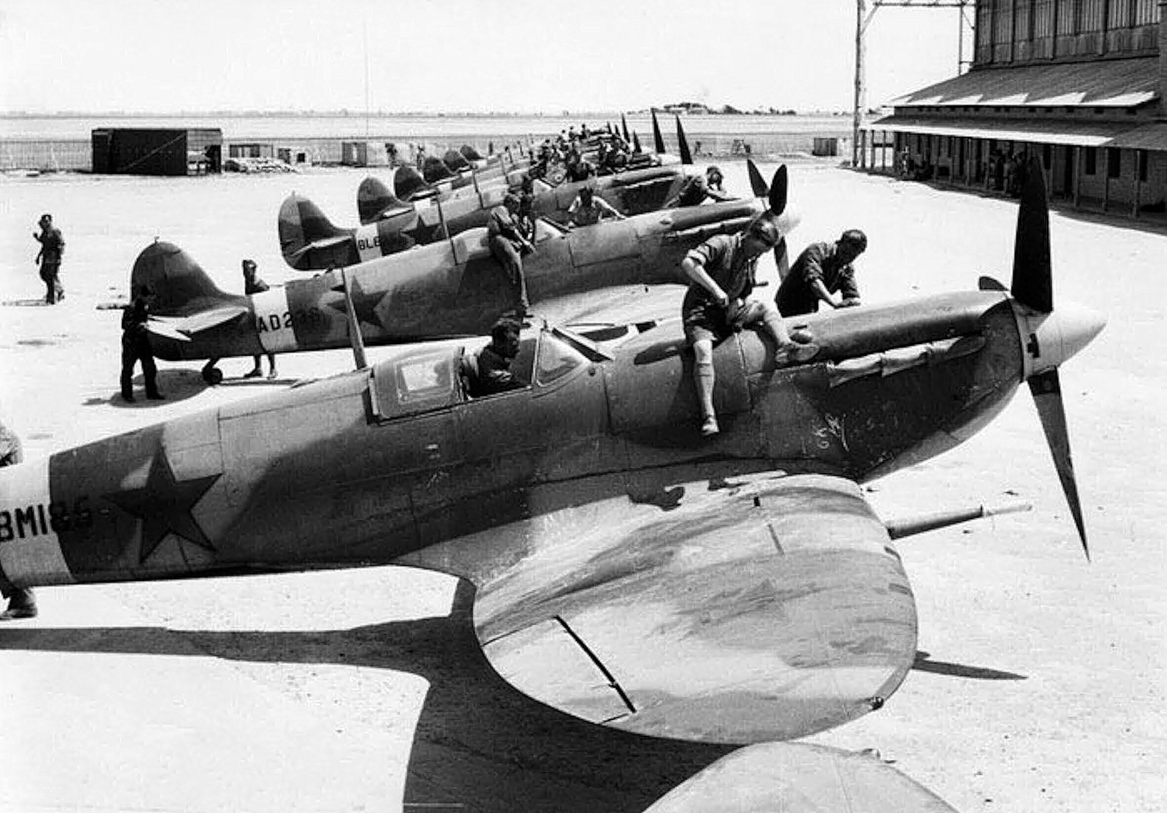 Russian_Air_Force_Supermarine_Spitfire_MkVB_line_up_for_delivery_Abadan_Ira