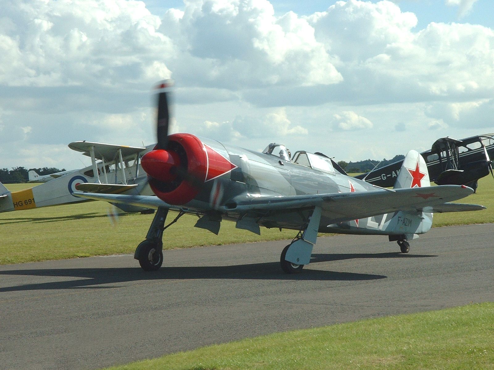 Russian_taxying_in_col