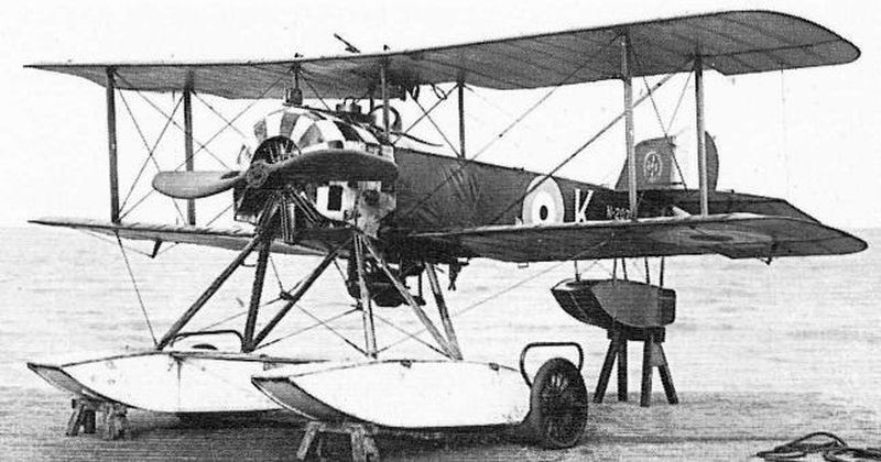 Sopwith Baby no. N2071, 229 Squadron (1)