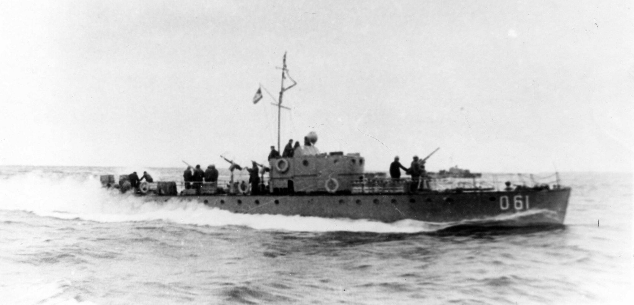 Soviet_Black_Sea_fleet_sea_Hunter_Ska-type_Mo-061