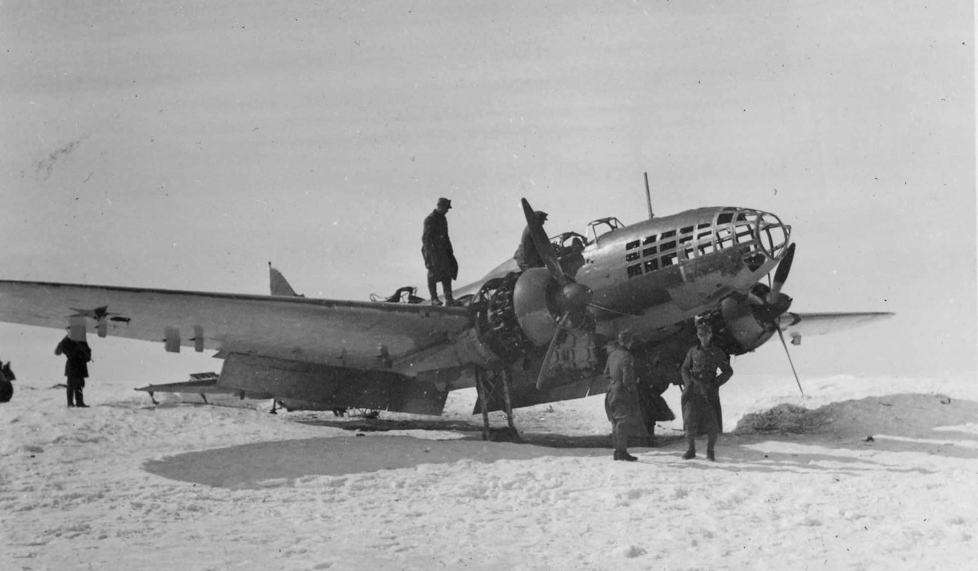 Soviet_Ilyushin_IL-4